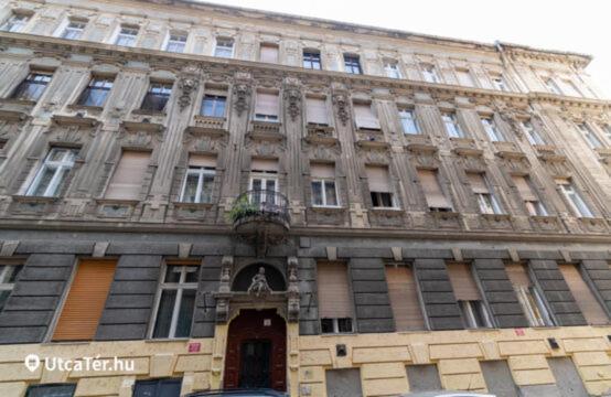 Ejjeli Majom Hostel Budapest Exterior photo